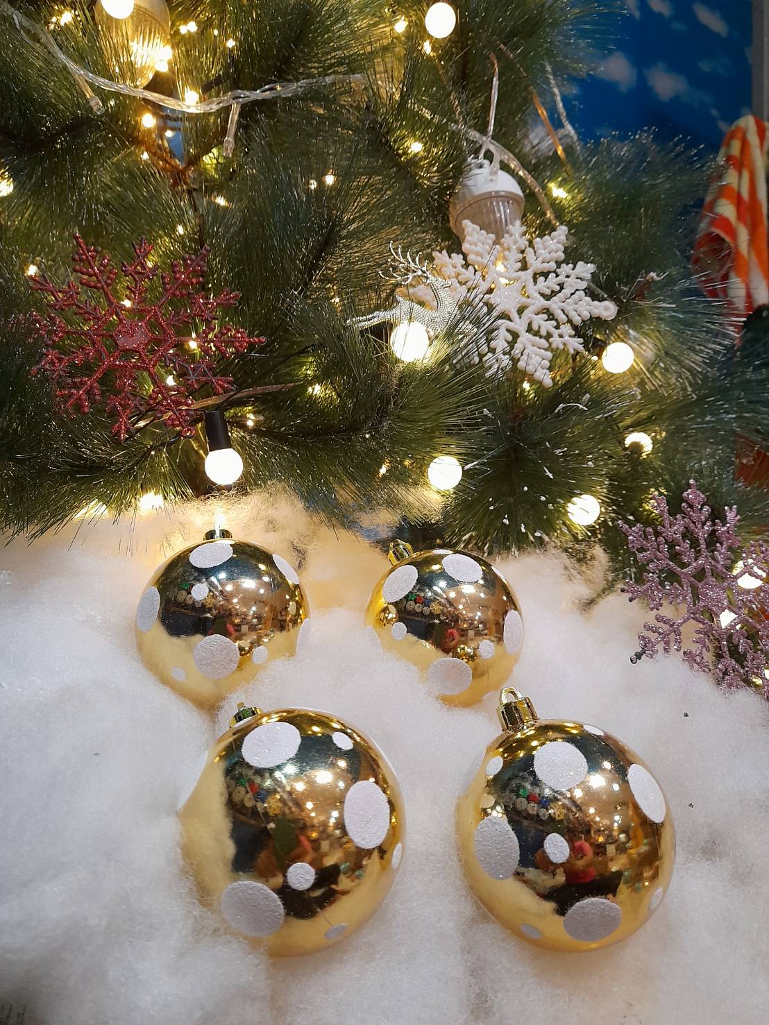 ประดับตกแต่งคริสต์มาสขนาด6cm.