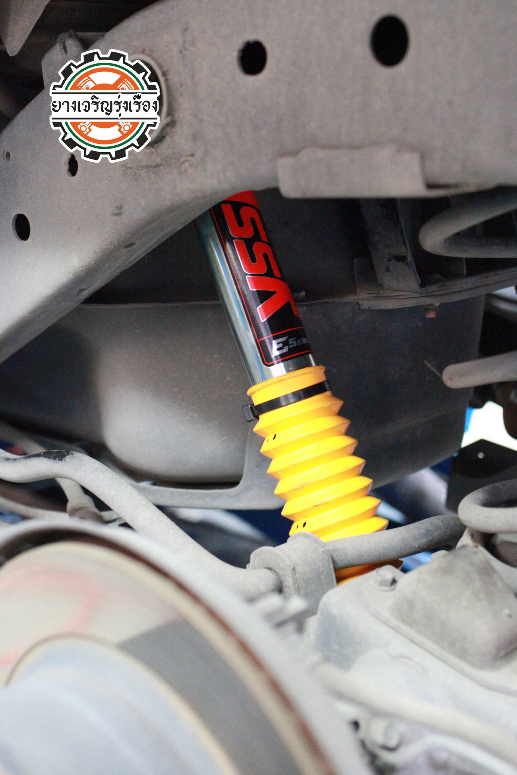 MITSUBISHI PAJERO SPORT โช๊คอัพเดิมติดรถยนต์เสื่อมสภาพ มีอาการย้วยโยน เข้ารับบริการเปลี่ยนยางรถยนต์ เลยได้โอกาสเปลี่ยนโช๊คอัพไปด้วยเลย เลือกตัวนุ่ม พรีเมียม [+] 𝙔𝙎𝙎 𝙀 𝙎𝙀𝙍𝙄𝙀𝙎 เซ็ทโช๊คอัพ หน้า/หลัง = 19,800 บาท ล้อเดิม ยางเดิม ก็ขับสนุกได้ [+] พร้อมบริการติดตั้ง + Set up ให้เหมาะกับยาง [+] ขับสนุกด้วยบริการ ตั้งศูนย์ละเอียดให้เหมาะกับการใช้งานและลักษณะของช่วงล่าง ——————————— #ติดต่อเรา ยางรถยนต์ บริการรถยนต์ 08-6569-1915 โช๊คอัพช่วงล่างรถยนต์ ตั้งศูนย์ 08-6544-5963 𝙊𝙪𝙧 𝙎𝙚𝙧𝙫𝙞𝙘𝙚 บริการทางร้าน เรารับทำอะไรบ้าง 🔧 ติดตั้งยางแบบไร้รอย 100% 🔧 บริการสลับยาง ตามอายุ 🔧 มียางรถยนต์ทุกยี่ห้อให้เลือกซื้อ 🔧 เช็คช่วงล่าง แก้ปัญหาให้ตรงจุด 🔧 บริการล้างลิ้นปีกผีเสื้อ 🔧 บริการเช็คระยะรถยนต์ 🔧 เปลี่ยนถ่ายของเหลวทั้งระบบ 🔧 ตั้งศูนย์ด้วยเครื่อง HUNTER นำเข้าจาก USA #รถยนต์มีปัญหาไม่รู้ต้องแก้ตรงไหน ทางเรายินดี ตรวจหาปัญหาและหาวิธีแก้ บอกลูกค้าก่อนลงมือทำเสมอราคาเป็นธรรมไม่เอาเปรียบ สบายใจคุณลูกค้า ———————————- ดูแลให้คำปรึกษาทุกปัญหาคาใจ ไม่ทิ้งลูกค้า มีบริการหลังการขาย 【ให้ผู้เชี่ยวชาญของเรา ดูแลรถคุณ】 ร้านยางเจริญรุ่งเรือง ยินดีต้อนรับครับ —————————————– 𝙔𝙎𝙎 𝙀 𝙎𝙚𝙧𝙞𝙚𝙨 นุ่มนวลพรีเมี่ยม #Setupพร้อมตั้งศูนย์ ⚜️เทพเจ้าโช๊คอัพ YSS กับโช๊คตัวเรือธง E Series : Luxury Premium เปลี่ยนรถย้วยเป็นนุ่มนวลไม่โยนให้กวนใจ⛵️ #𝗨𝗽𝗴𝗿𝗮𝗱𝗲☄️ 🆙 ความเฟริม 🆙 เข้าโค้งมั่นใจ 🆙 กระชับขับสนุก 🆙 เก็บรอยต่อถนนดีเยี่ยม #แก้ไขอาการ ❌ โช๊คอัพแก้อาการโยน ❌ เข้าโค้งย้วย ❌ เมารถ 🔧Service ✅ ฟรี บริการติดตั้งโช๊อคัพ ✅ ฟรี บริการ Set up โช๊คอัพให้เหมาะกับการใช้งาน ✅ ฟรี ตั้งศูนย์ให้แม็ช กับช่วงล่างและยาง(เครื่อง HUNTER USA ความแม่นยำสูง) 🚙รีดพลังช่วงล่างมาใช้งานได้มากที่สุดด้วยการตั้งศูนย์ให้ยางรถยนต์ ช่วงล่าง ทุกอย่างแมชท์เข้าด้วยกัน💯 ลูกค้าสามารถสอบถามรายละเอียด หรือแนะนำรุ่นโช๊คอัพให้เหมาะสมกับการใช้งานได้ทางข้อความ หรือ โทร. ยางรถยนต์ บริการรถยนต์ 08-6569-1915 โช๊คอัพช่วงล่างรถยนต์ ตั้งศูนย์ 08-6544-5963 ยินดีต้อนรับครับ🙏🙏🙏 #YSS #วายเอสเอส #โช๊คอัพรถยนต์ #ช่วงล่างรถยนต์ #ร้านยางเจริญรุ่งเรือง #นนทบุรี #งามวงศ์วาน #ซ่อมบำรุงช่วงล่างรถยนต์