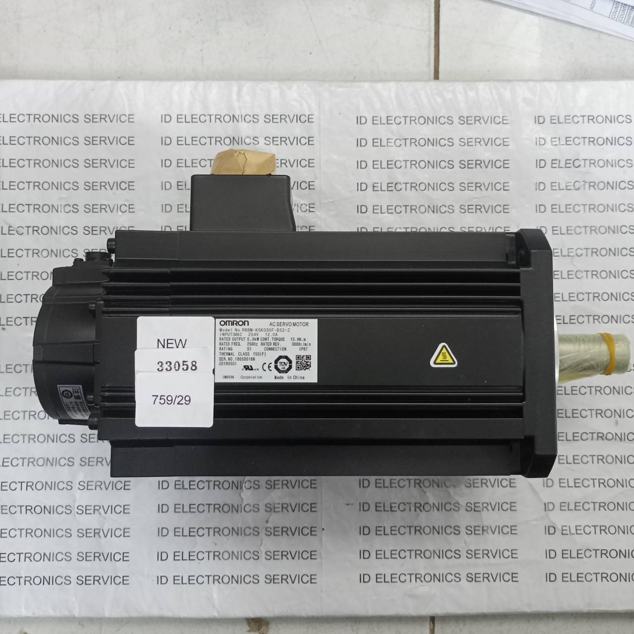 SERVO MOTOR "OMRON" รุ่น R88M-K5K030F-BS2-Z