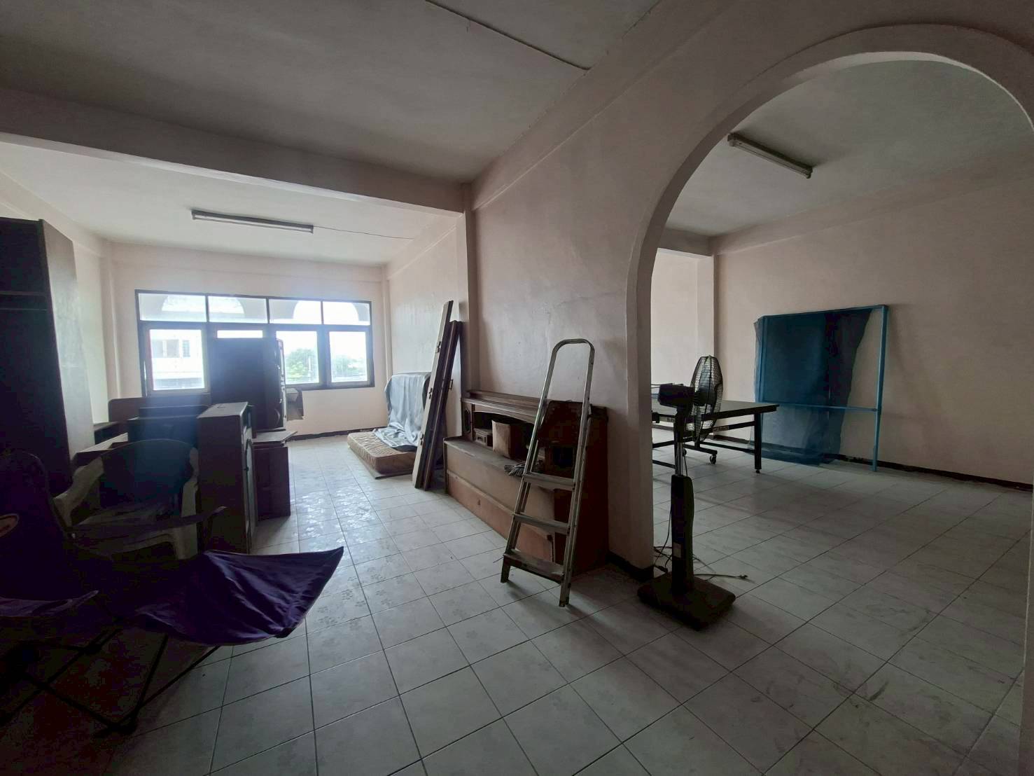 ให้เช่าอาคารพาณิชย์ 2 คูหา ติดถนนเฉลิมพระเกียรติ ใกล้ซีคอนสแควร์ ศรีนครินทร์ (N.1858)