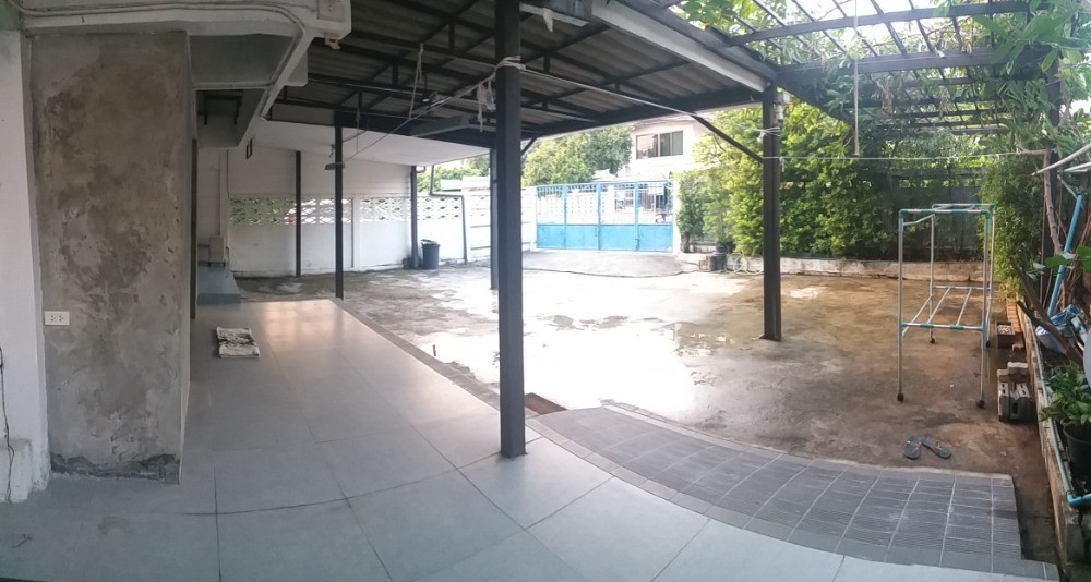 ให้เช่าบ้านเดี่ยวพระรามเก้า 43 (หมู่บ้านเสรี 4) แอร์ 3 ตัว (N.292)