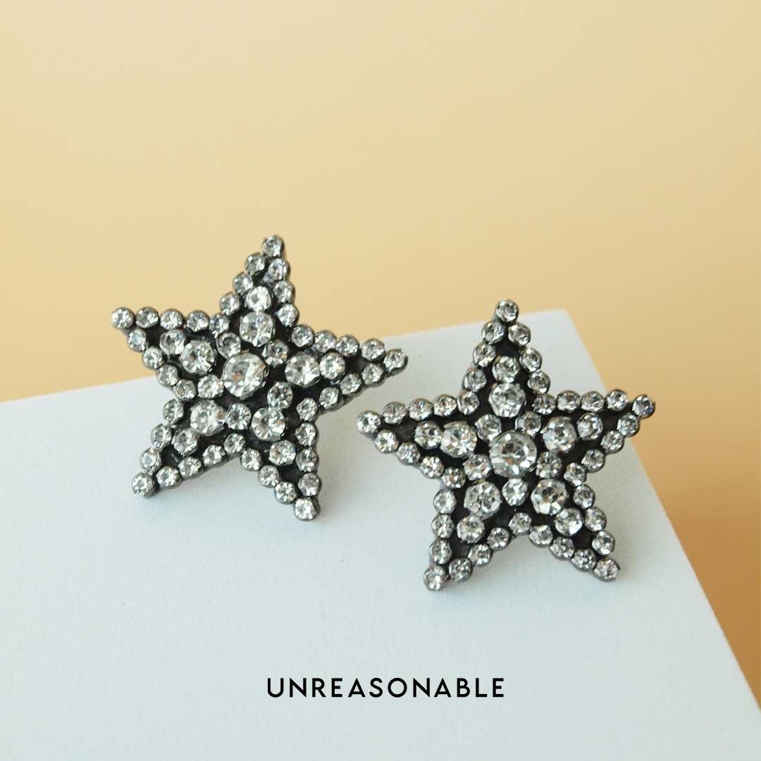 ต่างหูดาว Crystal ต่างหูคลิป ต่างหูก้านเงินแท้ น้ำหนักเบา สวยใส่สบาย UA0844-01 Unreasonable Accessories