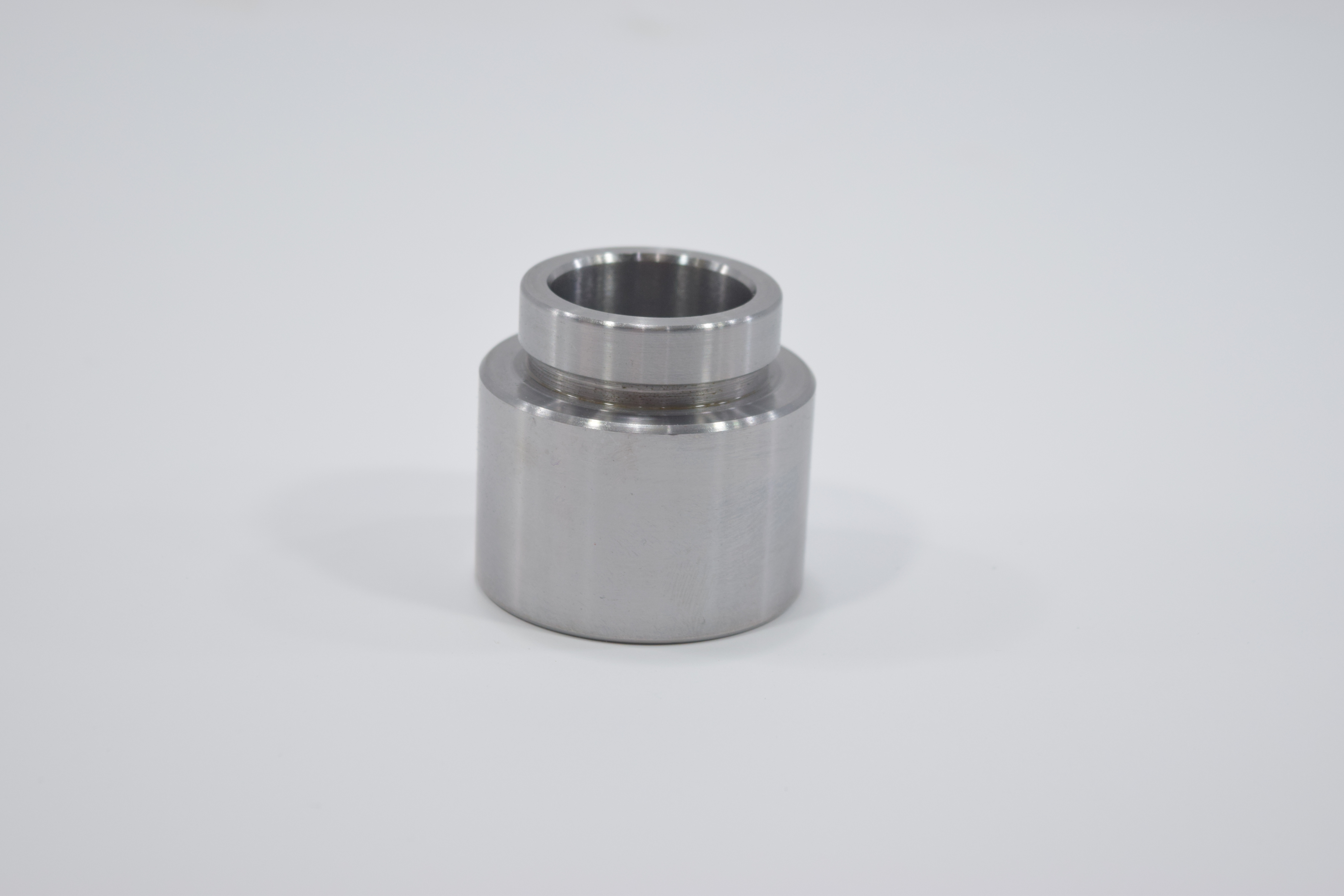 (เลิกขาย) ลูกสูบดิสเบรค TOYOTA KE30 / โตโยต้า / 3PD-2220 / 47731 - 12030 / ขนาดวงนอก 48.05 สูง 45.00 (จำนวน 1 ชิ้น) (CALIPER PISTON)