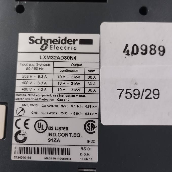 SERVO DRIVE " SCHNEIDER " MODEL : LXM32AD30N4