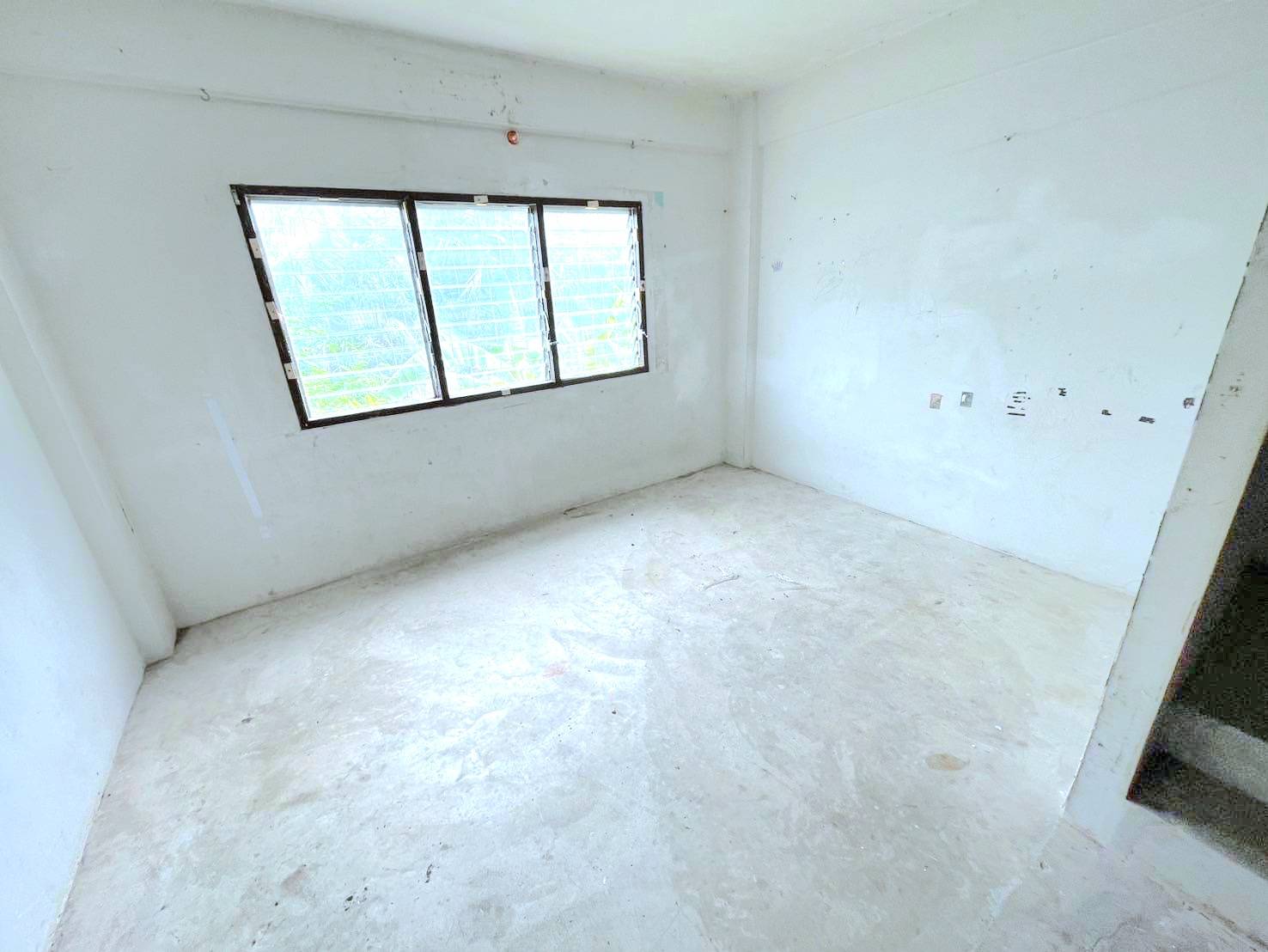 ขายอาคารพาณิชย์ (ตึกแถว ) 3.5 ชั้น ซอยเอกชัย 34 (ซอยกำนันแม้น) เนื้อที่ 22.2 ตร.ว. ทำเป็นโฮมออฟฟิศได้