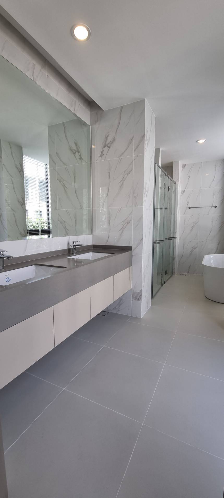 ให้เช่าบ้านเดี่ยว 3 ชั้น หมู่บ้าน แอร์รี่ กรุงเทพกรีฑาพร้อมอยู่ เขตลาดกระบัง กทม (N.1548)