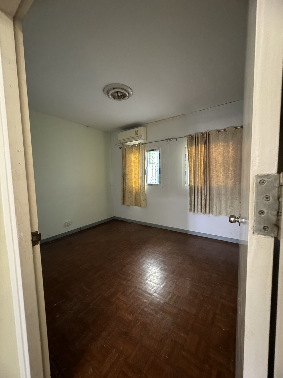 ขายบ้านเดี่ยวหมู่บ้านเมืองทองการ์เด้น พัฒนาการ 65 (N.1054)