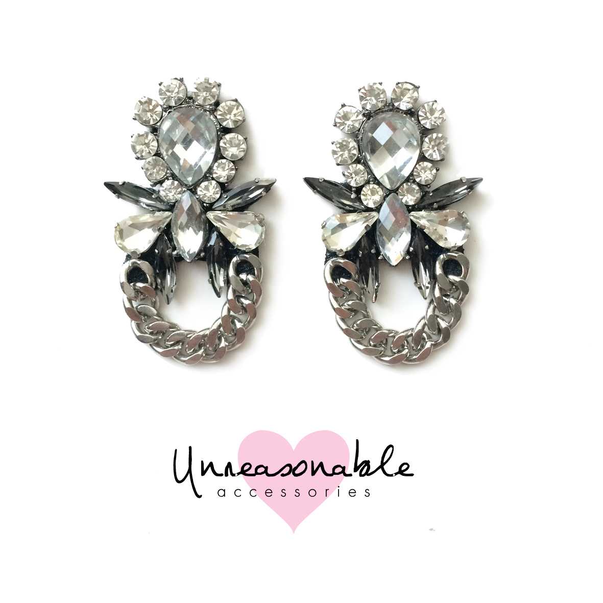 ต่างหู สีเงิน ต่างหูคลิป ต่างหูก้านเงินแท้ น้ำหนักเบา สวยใส่สบาย UA0261-01 Unreasonable Accessories