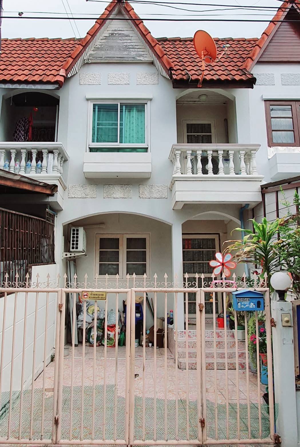 ขายทาวน์เฮ้าส์ 2 ชั้น ซอยสุขุมวิท101/1 ใกล้BTS ปุณณวิถี (N.1493)