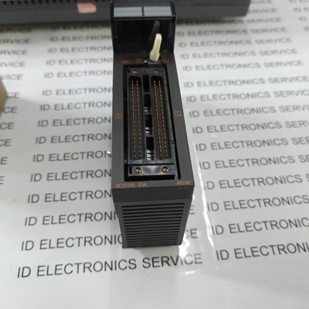 PLC MITSUBISHI " MODEL : A1SY42