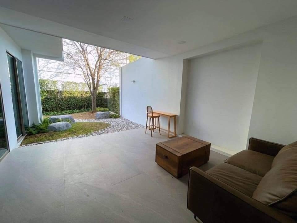 ให้เช่าบ้านเดี่ยว2ชั้น หมู่บ้านวีเว่ พระราม 9 ติด เดอะ ไนน์ เซ็นเตอร์ พระราม 9 (N.1363)