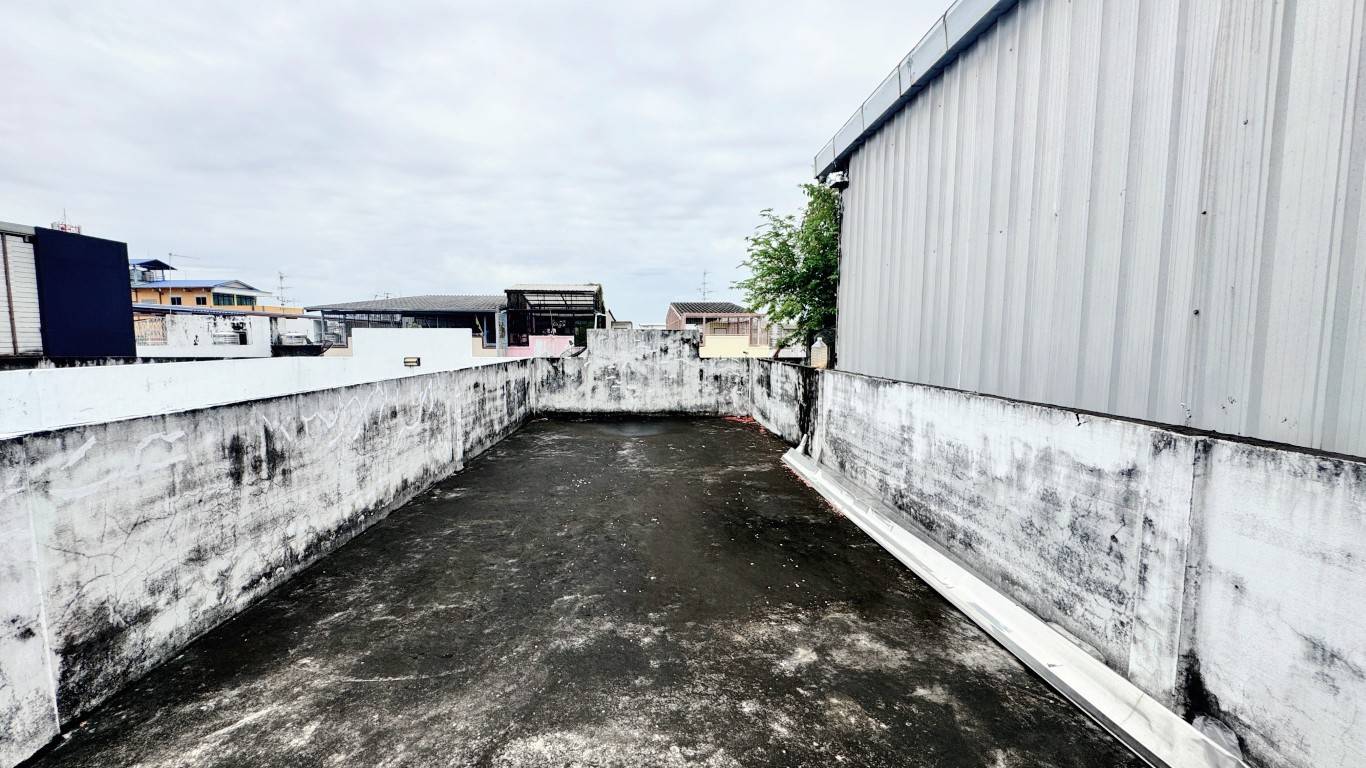 ขายอาคารพาณิชย์ (ตึกแถว ) 3.5 ชั้น ซอยเอกชัย 34 (ซอยกำนันแม้น) เนื้อที่ 22.2 ตร.ว. ทำเป็นโฮมออฟฟิศได้