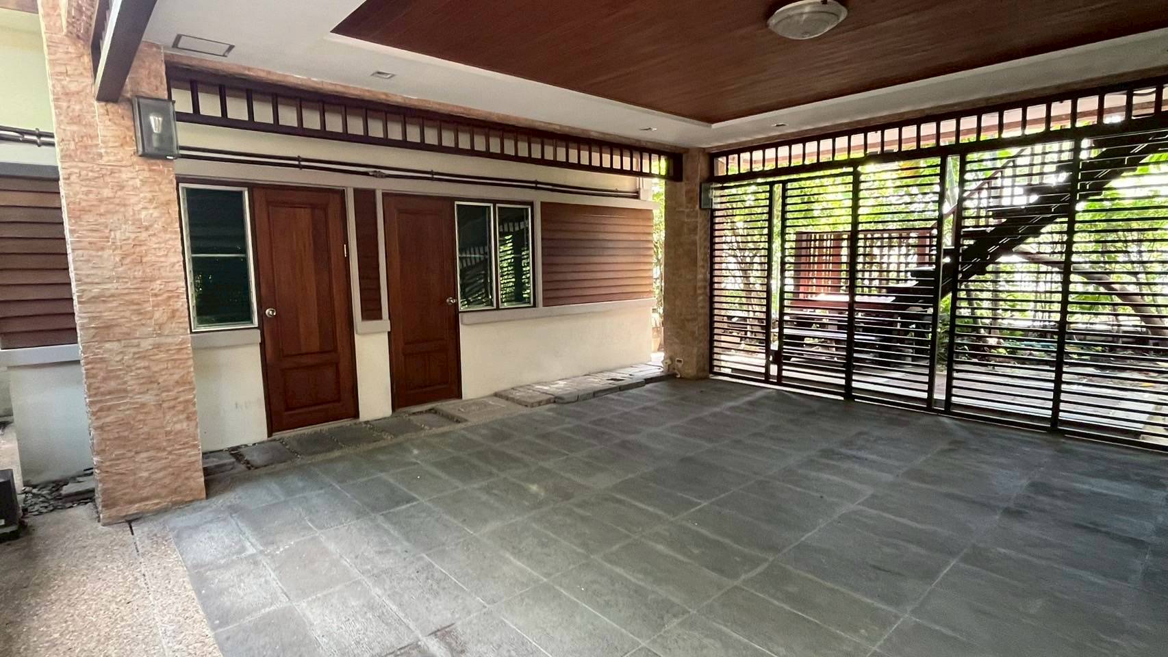 ให้เช่าบ้านเดี่ยว ในพื้นที่มีบ้าน 2 หลังติดกัน พร้อมสระว่ายน้ำ ใกล้พาราไดซ์พาร์ค พร้อมเข้าอยู่ (N.1691)