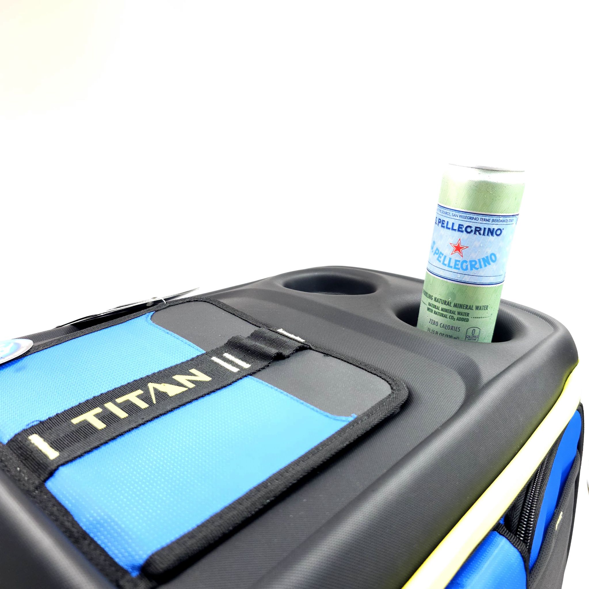 กระเป๋าเก็บความเย็น Titan แบรนด์ดังจากอเมริกา ใบใหญ่ เก็บน้ำ/เบียร์ได้สูงสุด 50 กระป๋อง!!