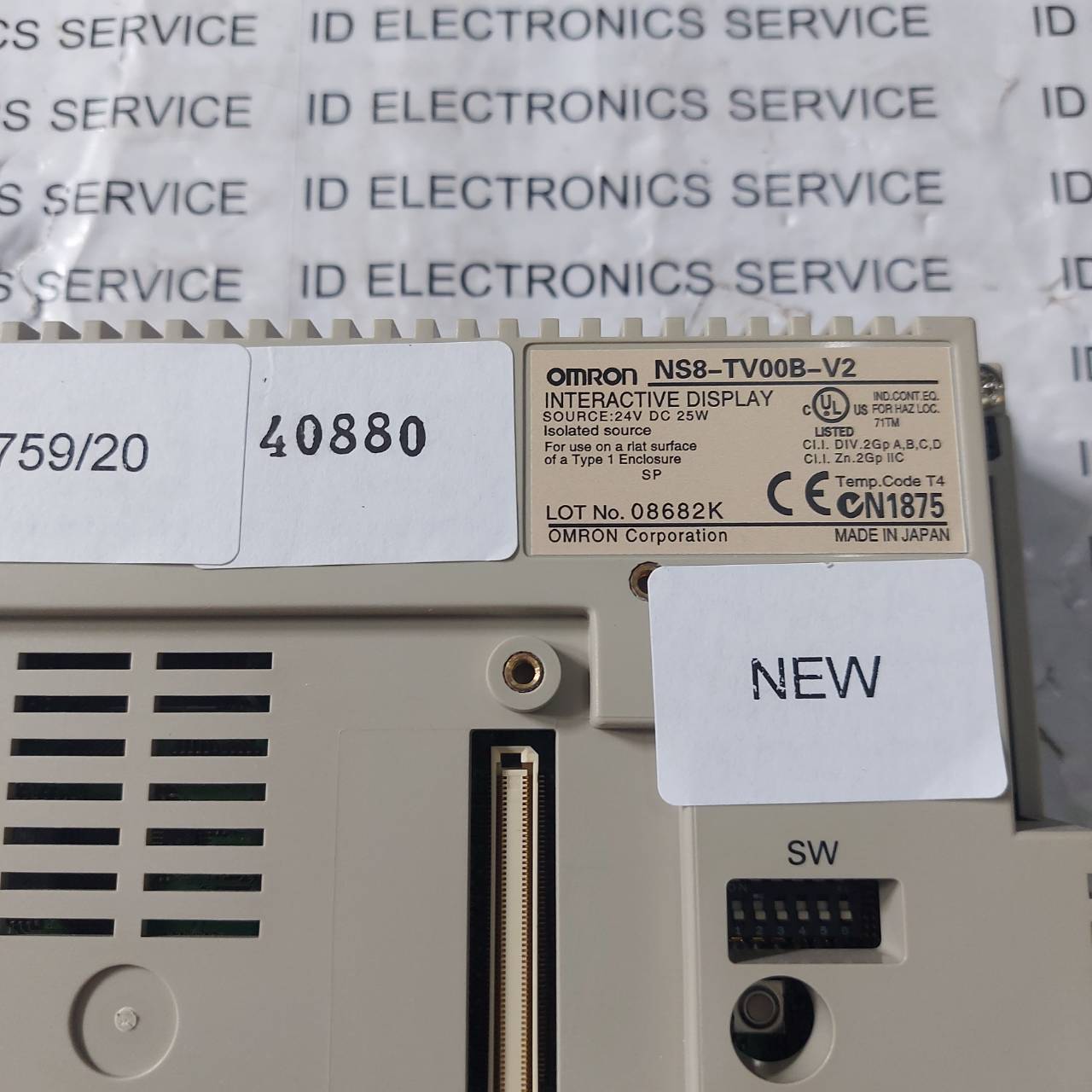 LCD TOUCH SCREEN " OMRON " MODEL : NS8-TV00B-V2