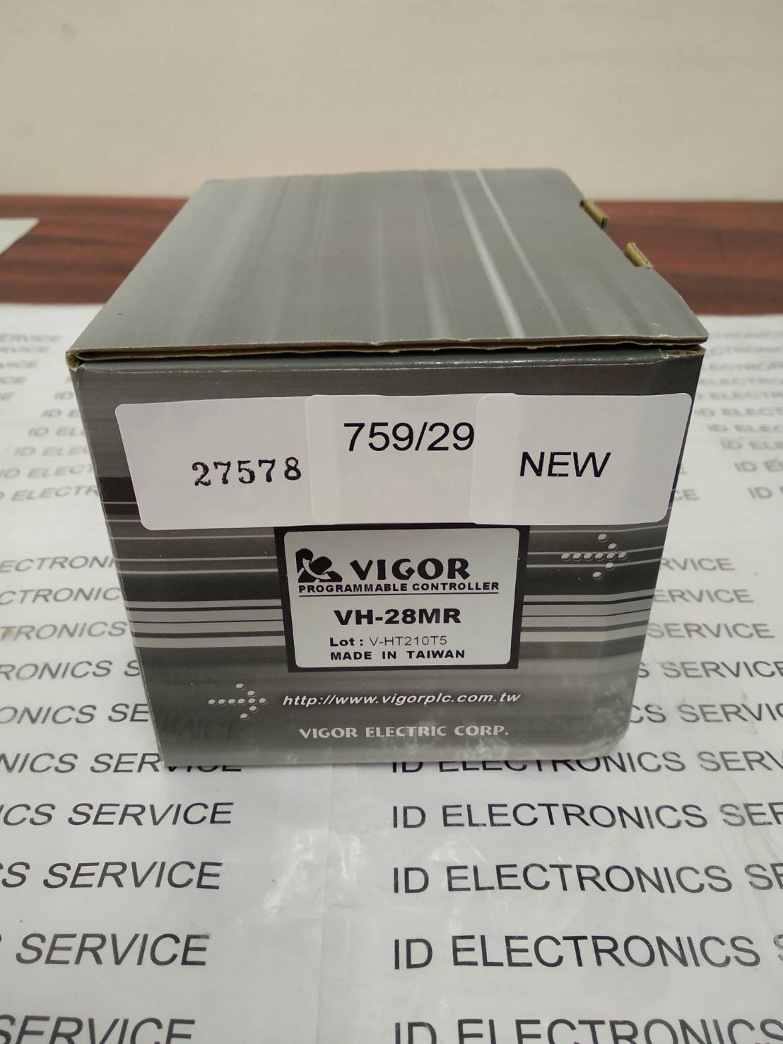 PLC " VIGOR " MODEL : VH-28MR