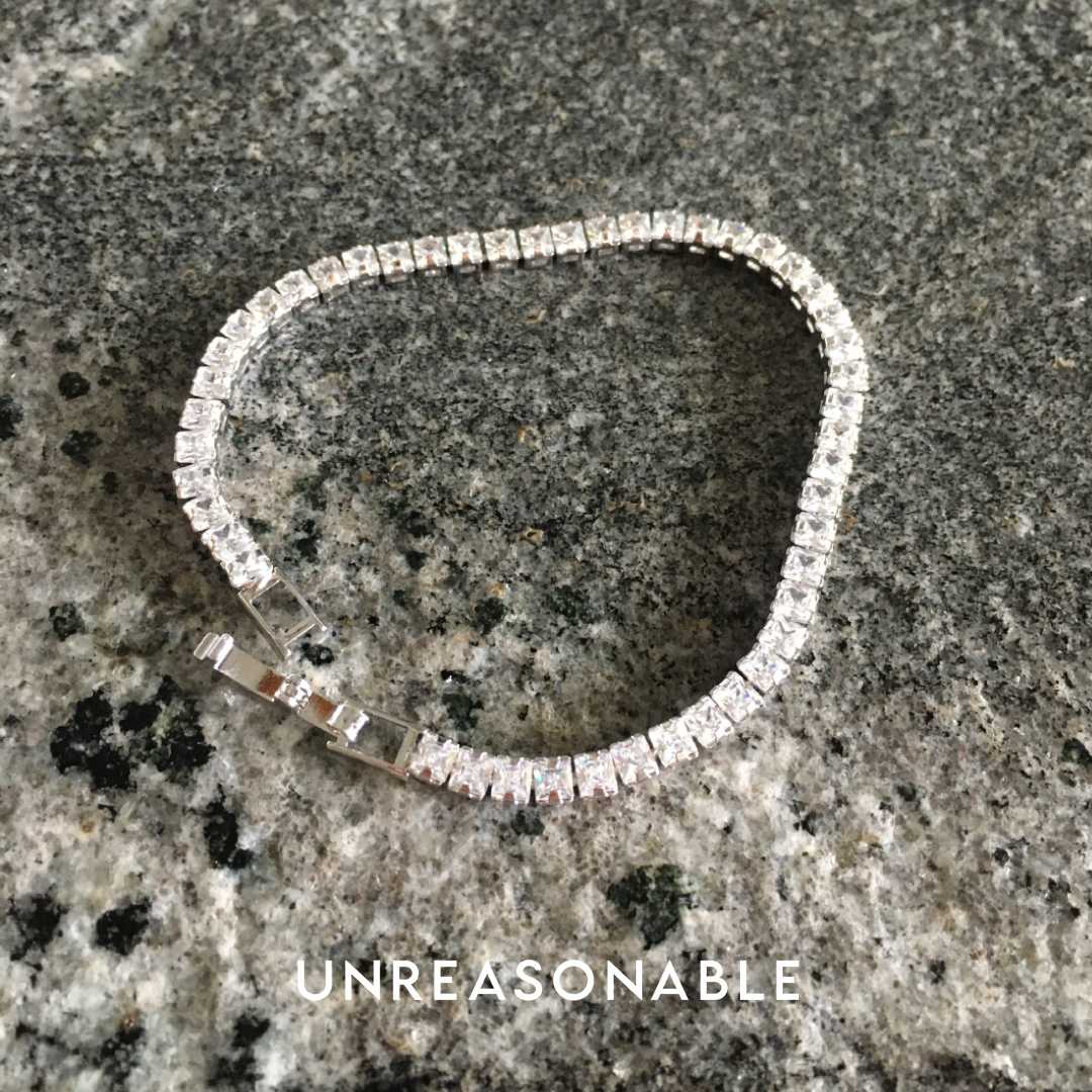 สร้อยข้อมือ เพชร CZ สีเงิน UA0774-01 Unreasonable Accessories