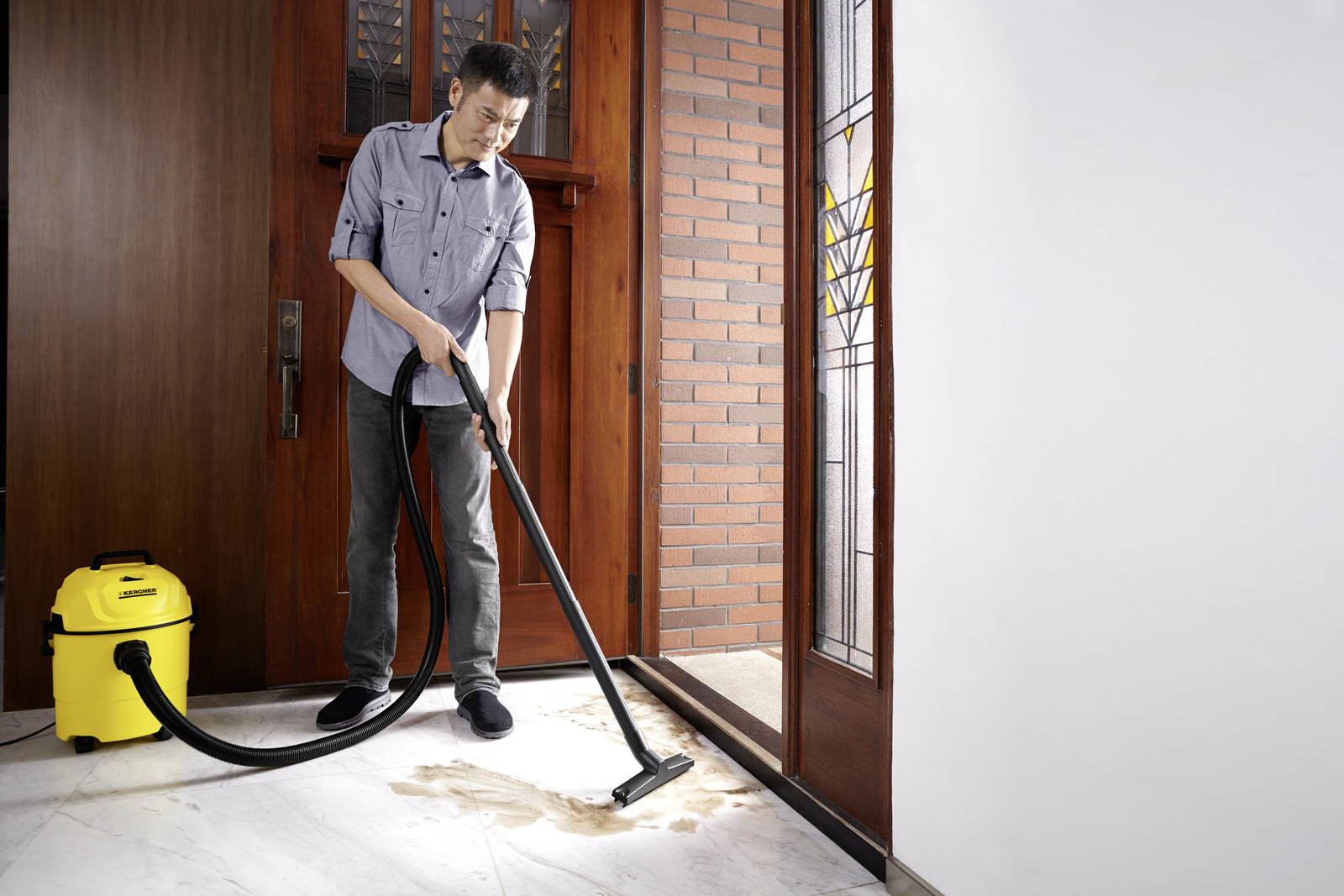 เครื่องดูดฝุ่น-ดูดน้ำ Karcher WD 1