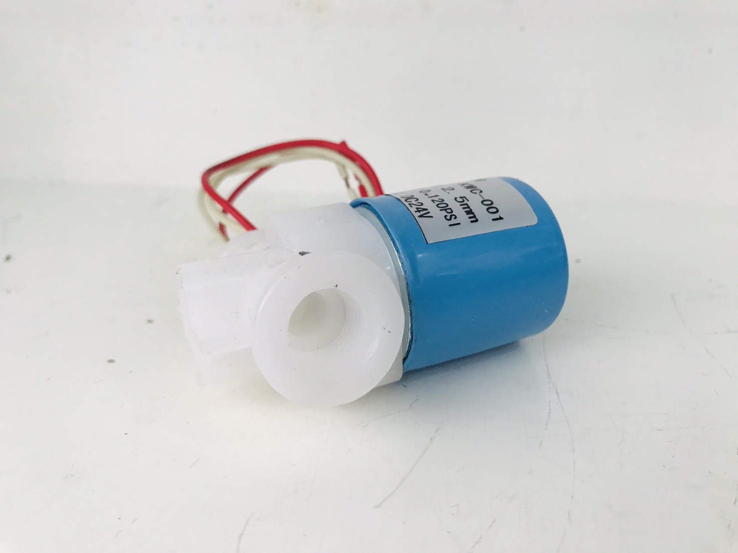 โซลินอยด์วาล์วพลาสติก 24 VDC