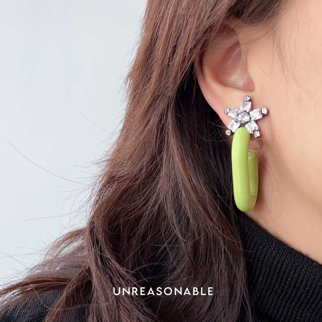 ต่างหู สีเขียว ต่างหูคลิป ต่างหูก้านเงินแท้ น้ำหนักเบา UA0830-04 Unreasonable Accessories