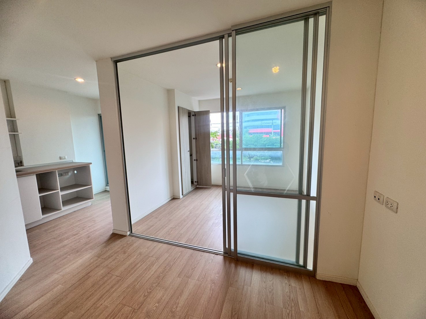 ขายคอนโดลุมพินี วิลล์ อ่อนนุช-พัฒนาการ ตึกA ชั้น3 **เพียง 1.65 ล้านบาท** (N.1859)