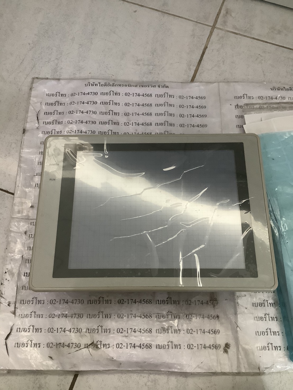 LCD TOUCH SCREEN " OMRON " MODEL : NT620C-ST141-EK