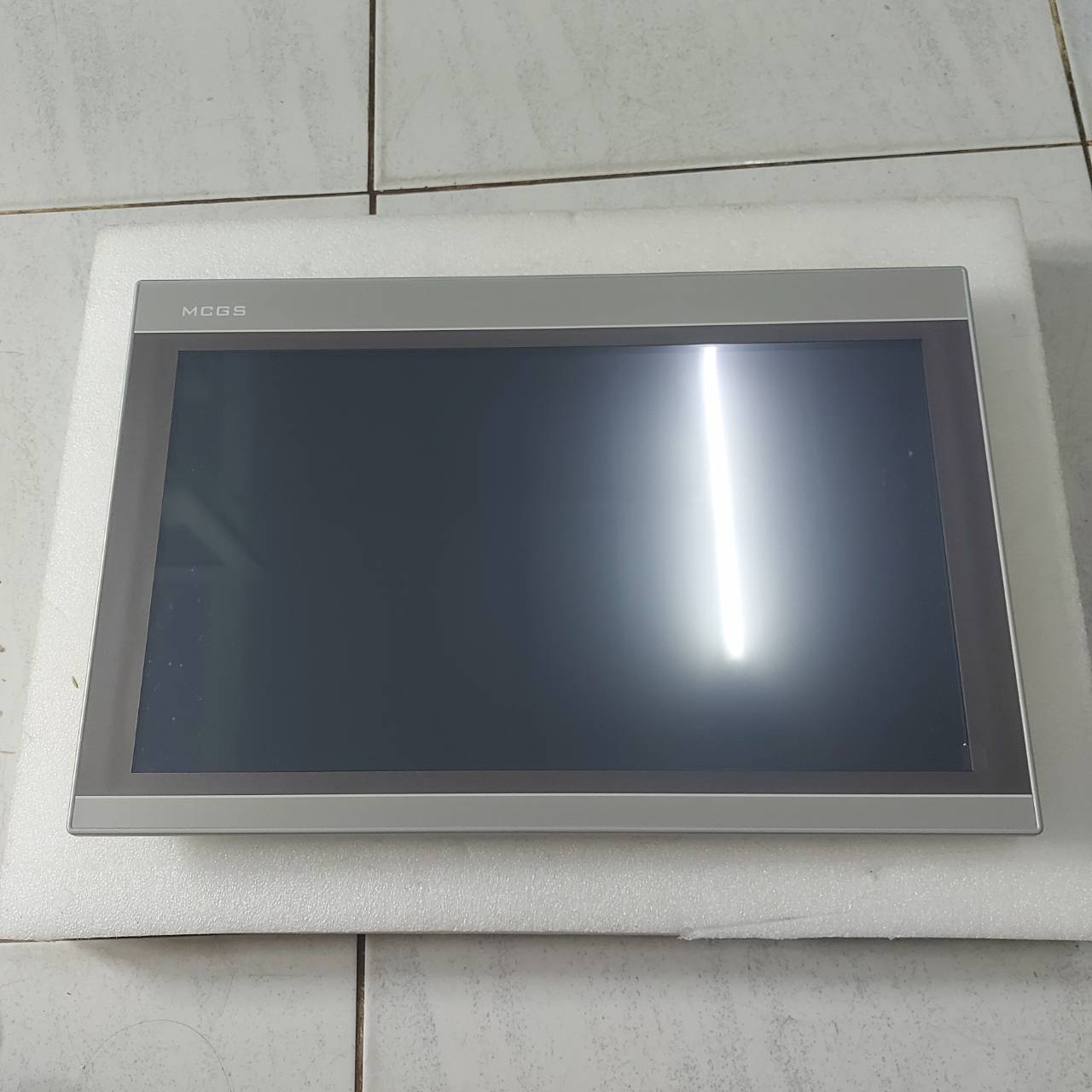 LCD TOUCH SCREEN " MCGSTPC " MODEL : TPC1570GI