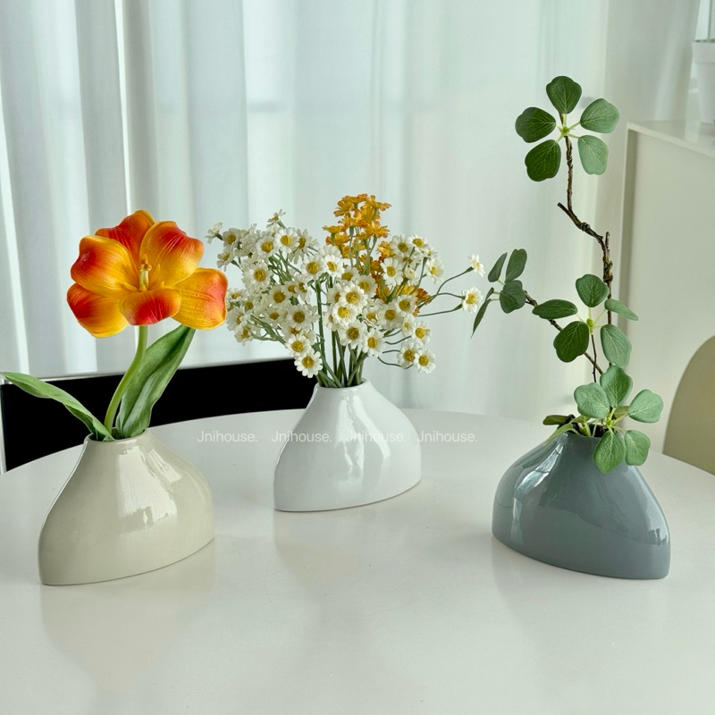 [พร้อมส่ง] Jnihouse : แจกันเซรามิก แจกันดอกไม้ทรงแบน (Vase)