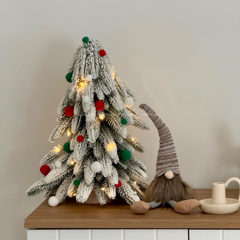 [พร้อมส่ง] Jnihouse : บอลกำมะหยี่ โบว์ ประดับคริสต์มาส (Christmas Tree Decoration)