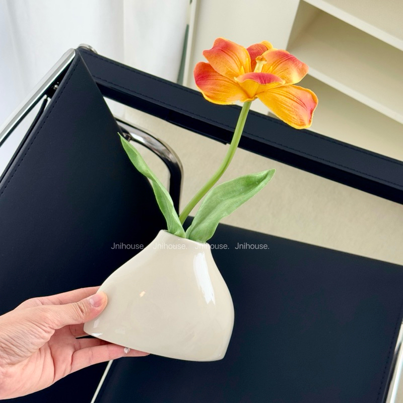 [พร้อมส่ง] Jnihouse : แจกันเซรามิก แจกันดอกไม้ทรงแบน (Vase)