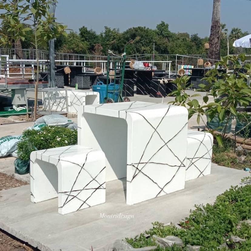 โต๊ะเก้าอี้ปูนซีเมนต์สไตล์ลอฟท์ รุ่น Loft mini ชุด 2 ที่นั่ง สีขาวสลัดดำ โต๊ะปุนสไตล์ลอฟท์