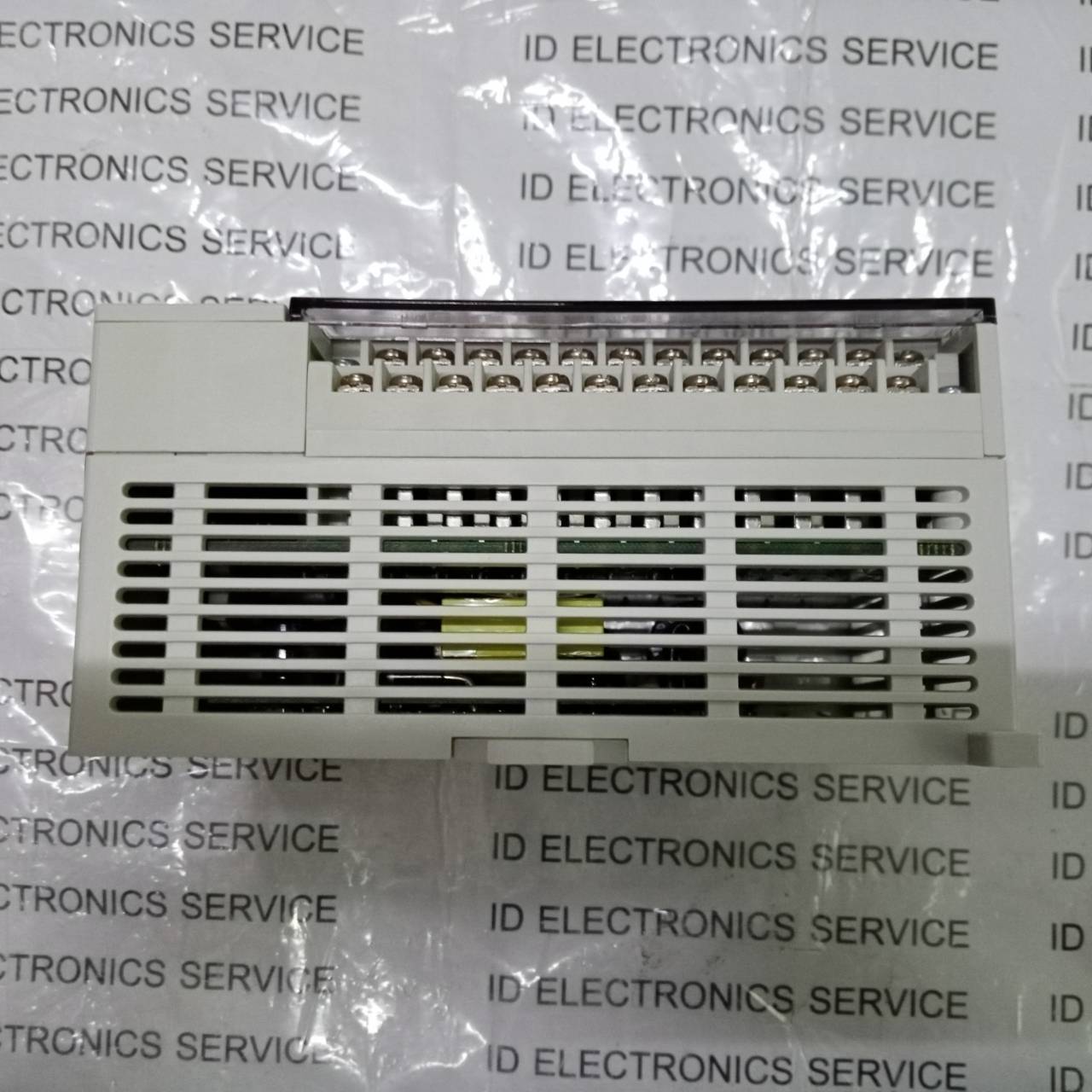 PLC " XINJE " MODEL : XC3-24R-E