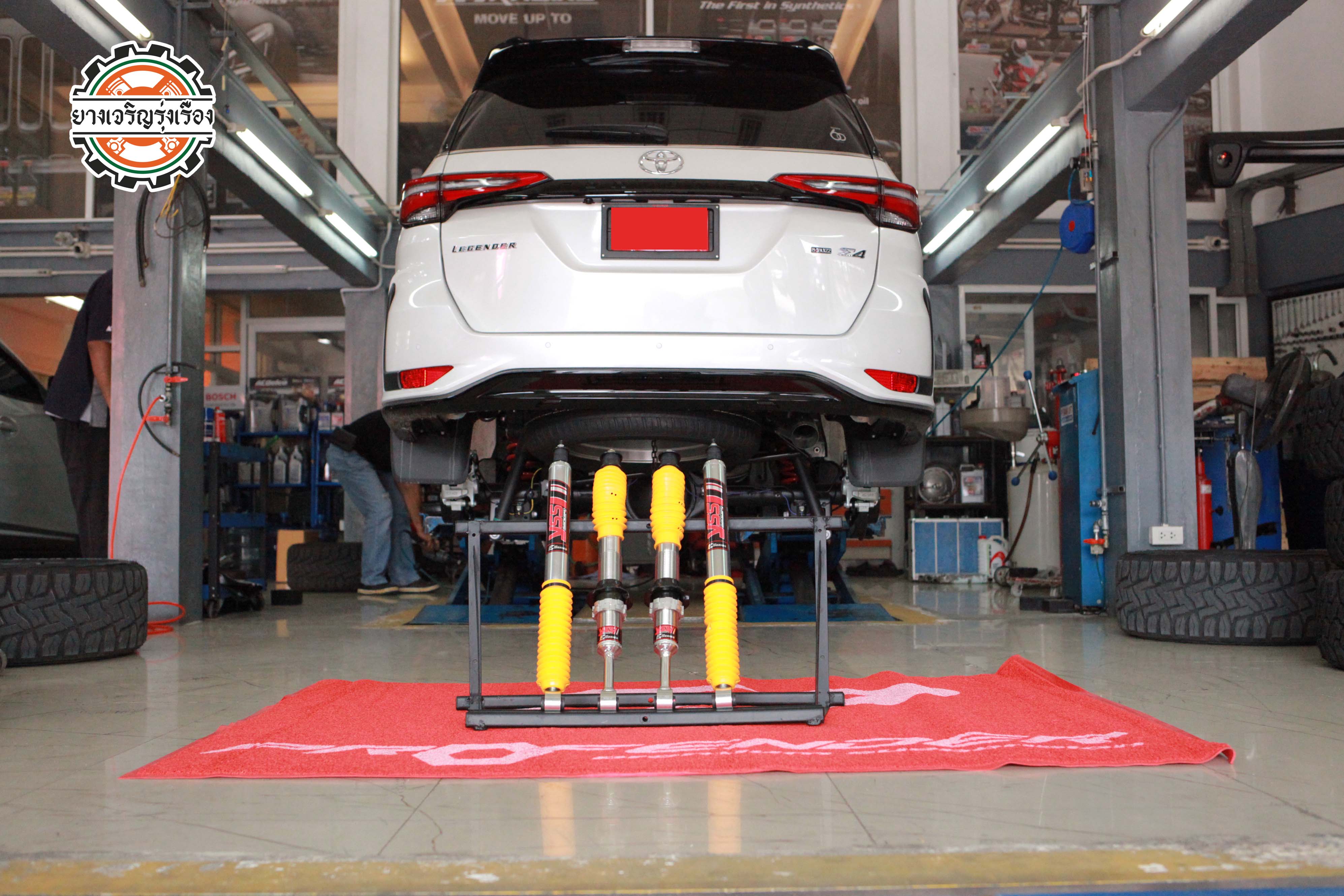 TOYOTA LEGENDER 2022 ออกป้ายแดงมาจัดโช๊คอัพนุ่มๆ ใช้งานได้ 7 วันช่วงล่างเดิมไม่พอมือมันโยนไปหน่อย แต่ไม่อยากให้แข็งมาก เลือกใช้งาน [+] YSS DTG E Series เซ็ทโช๊คอัพ หน้า/หลัง = 19,800 บาท ล้อเดิม ยางเดิม ก็ขับสนุกได้ [+] พร้อมบริการติดตั้ง + Set up ให้เหมาะกับยาง [+] ขับสนุกด้วยบริการ ตั้งศูนย์ละเอียดให้เหมาะกับการใช้งานและลักษณะของช่วงล่าง ——————————— โทร : 086-569-1915 บุ๊ก และทีมงาน ยินดีต้อนรับครับ 𝙊𝙪𝙧 𝙎𝙚𝙧𝙫𝙞𝙘𝙚 บริการทางร้าน เรารับทำอะไรบ้าง 🔧 ติดตั้งยางแบบไร้รอย 100% 🔧 บริการสลับยาง ตามอายุ 🔧 มียางรถยนต์ทุกยี่ห้อให้เลือกซื้อ 🔧 เช็คช่วงล่าง แก้ปัญหาให้ตรงจุด 🔧 บริการล้างลิ้นปีกผีเสื้อ 🔧 บริการเช็คระยะรถยนต์ 🔧 เปลี่ยนถ่ายของเหลวทั้งระบบ 🔧 ตั้งศูนย์ด้วยเครื่อง HUNTER นำเข้าจาก USA #รถยนต์มีปัญหาไม่รู้ต้องแก้ตรงไหน ทางเรายินดี ตรวจหาปัญหาและหาวิธีแก้ บอกลูกค้าก่อนลงมือทำเสมอราคาเป็นธรรมไม่เอาเปรียบ สบายใจคุณลูกค้า ———————————- ดูแลให้คำปรึกษาทุกปัญหาคาใจ ไม่ทิ้งลูกค้า มีบริการหลังการขาย 【ให้ผู้เชี่ยวชาญของเรา ดูแลรถคุณ】 ร้านยางเจริญรุ่งเรือง ยินดีต้อนรับครับ ———————————-