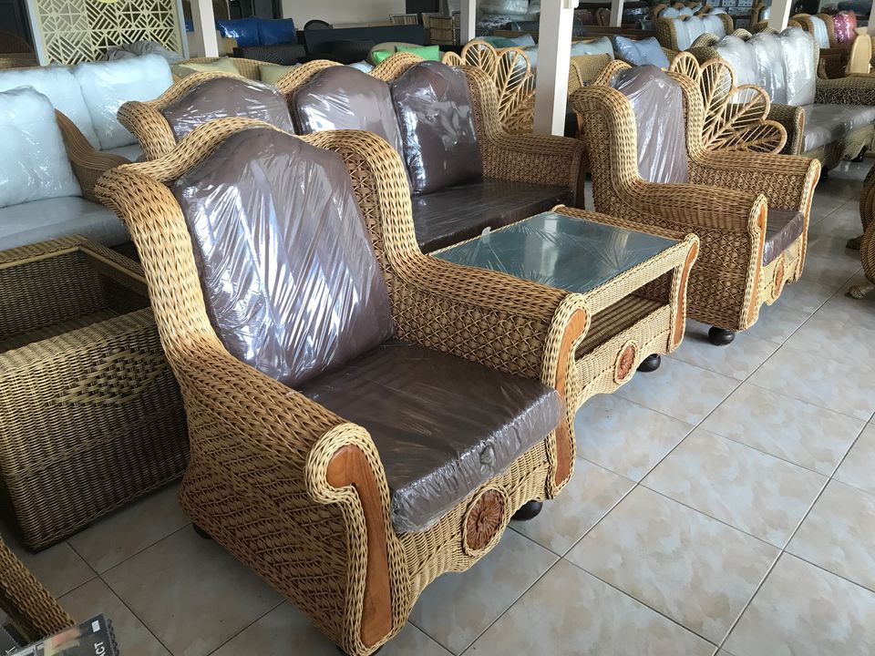 ชุดรับแขกหวายแท้พิงสูงลายมัดหมี่