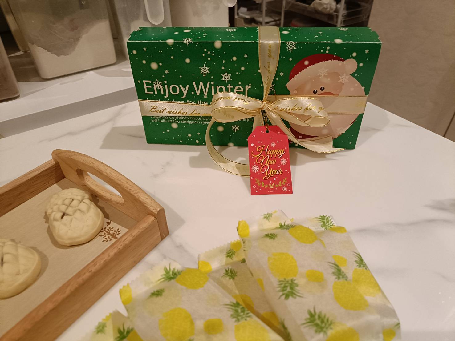 ชีสทาร์ตสัปปะรดสูตรไต้หวัน ราคาต่อชิ้นละ สามารถจัดเซ็ทแพคเก็จเป็นกล่องผูกโบว์ได้ค่ะ