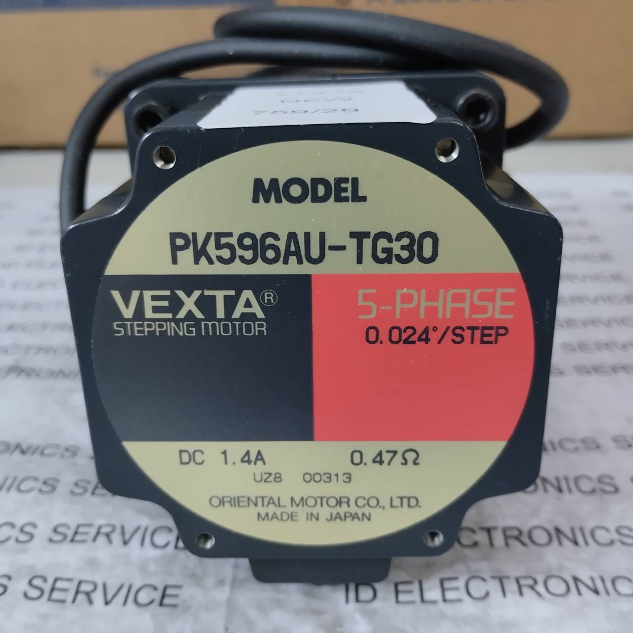 SERVO MOTOR " VEXTA " MODEL : PK596AU-TG30