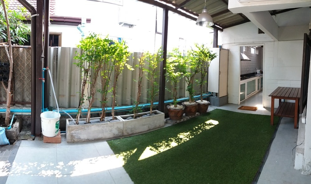 ให้เช่าบ้านเดี่ยวพระรามเก้า 43 (หมู่บ้านเสรี 4) แอร์ 3 ตัว (N.292)