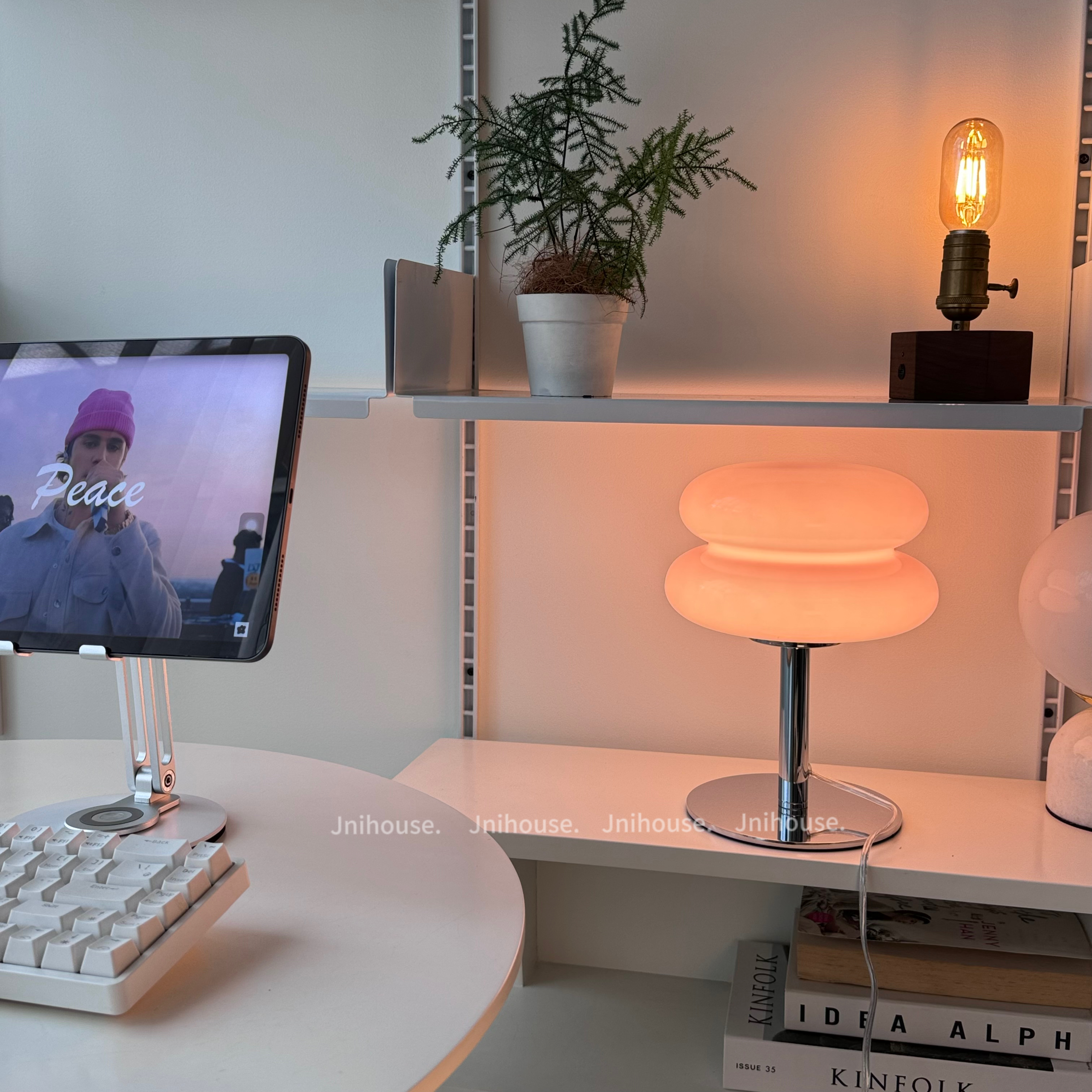 [พร้อมส่ง] Jnihouse : โคมไฟพาสเทล Pastel Lamp