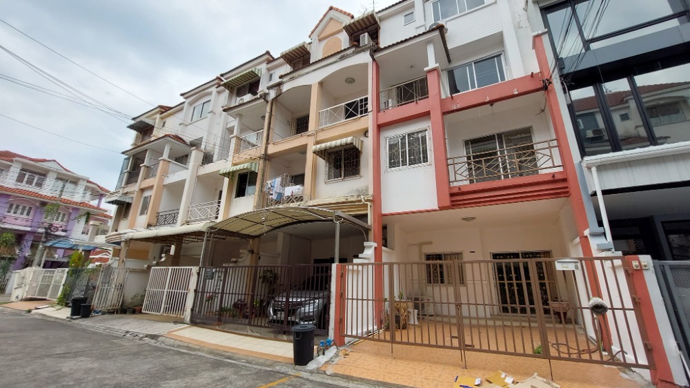 ขายทาวน์โฮม 3 ชั้น ซ.พัฒนาการ38 หมู่บ้านซิตี้พาร์ค (N.152)