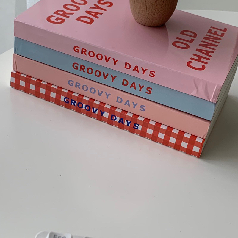 [พร้อมส่ง] Jnihouse : สมุด GROOVY DAYS สมุดพร็อพ สมุดตั้งโชว์
