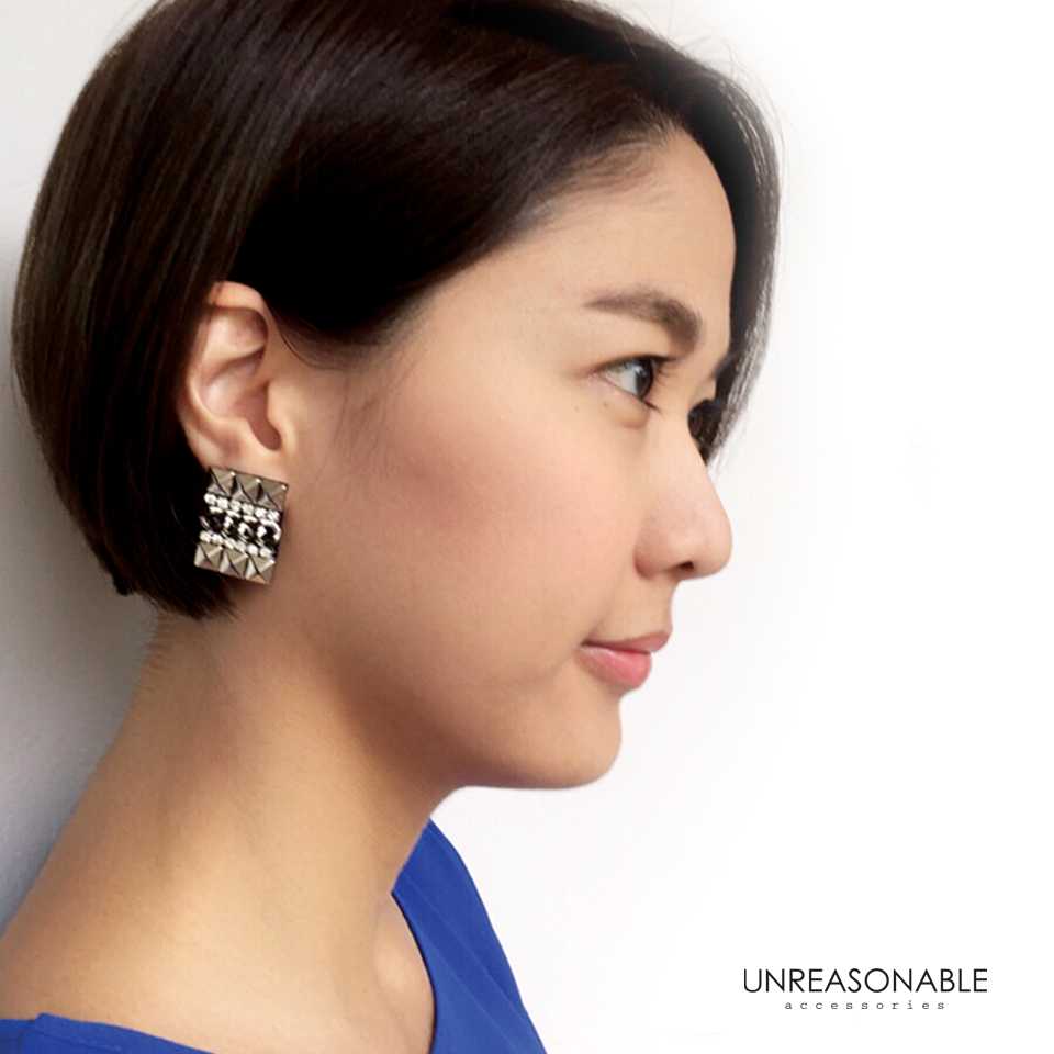 ต่างหู Metallic Metallic ต่างหูคลิป ต่างหูก้านเงินแท้ น้ำหนักเบา สวยใส่สบาย UA0018-01 Unreasonable Accessories
