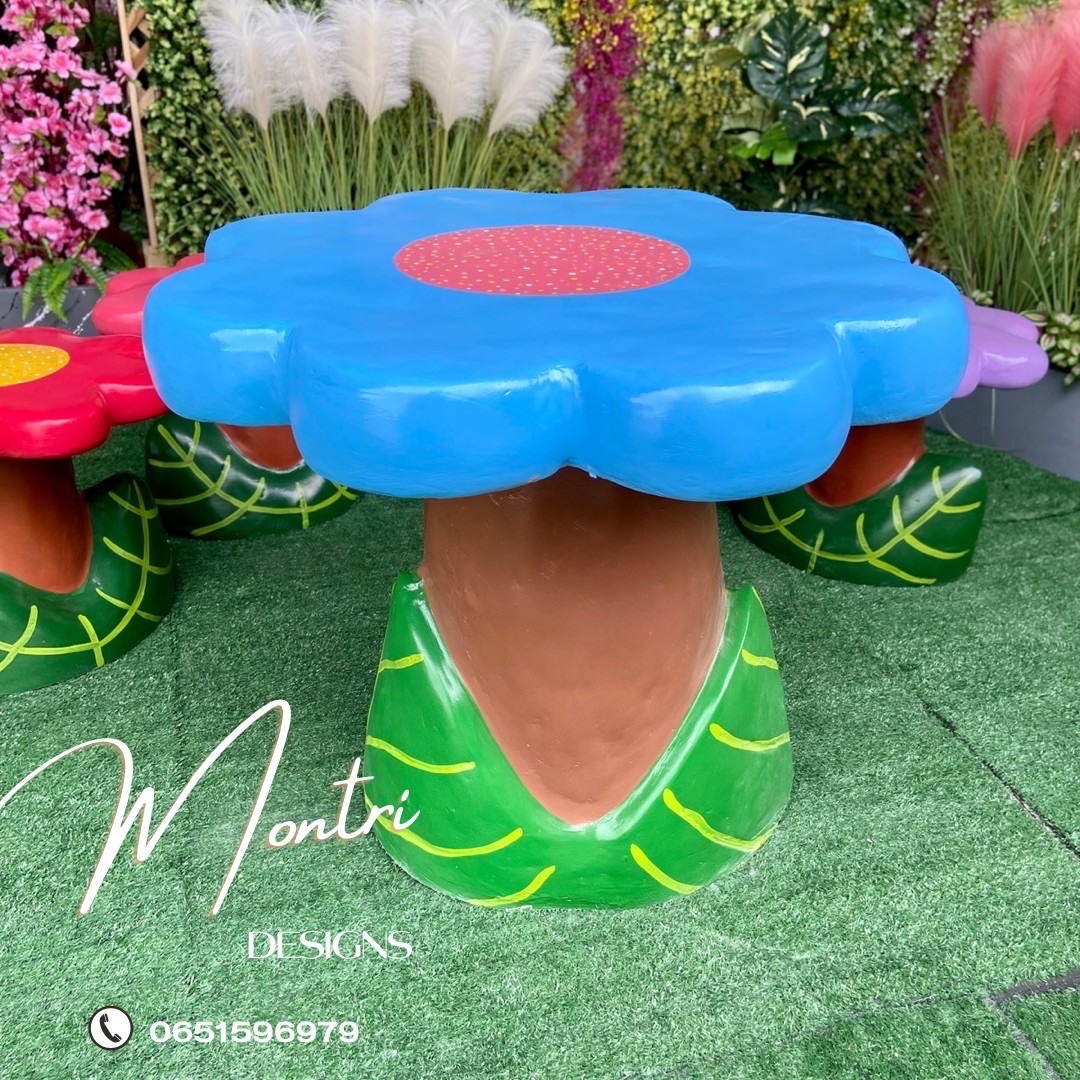 ชุดโต๊ะสนามปุนรูปดอกไม้ โต๊ะปูนรุปดอกไม้ โต๊ะเก้าอี้ดอกไม้