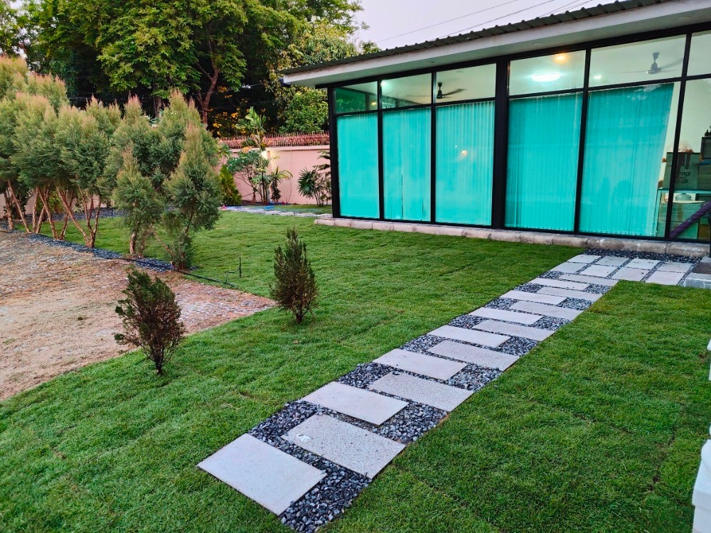 ให้เช่าบ้านเดี่ยวหรูคลาสสิค พร้อมห้องออฟฟิศ กลางลาดพร้าว 130 (N.1113)