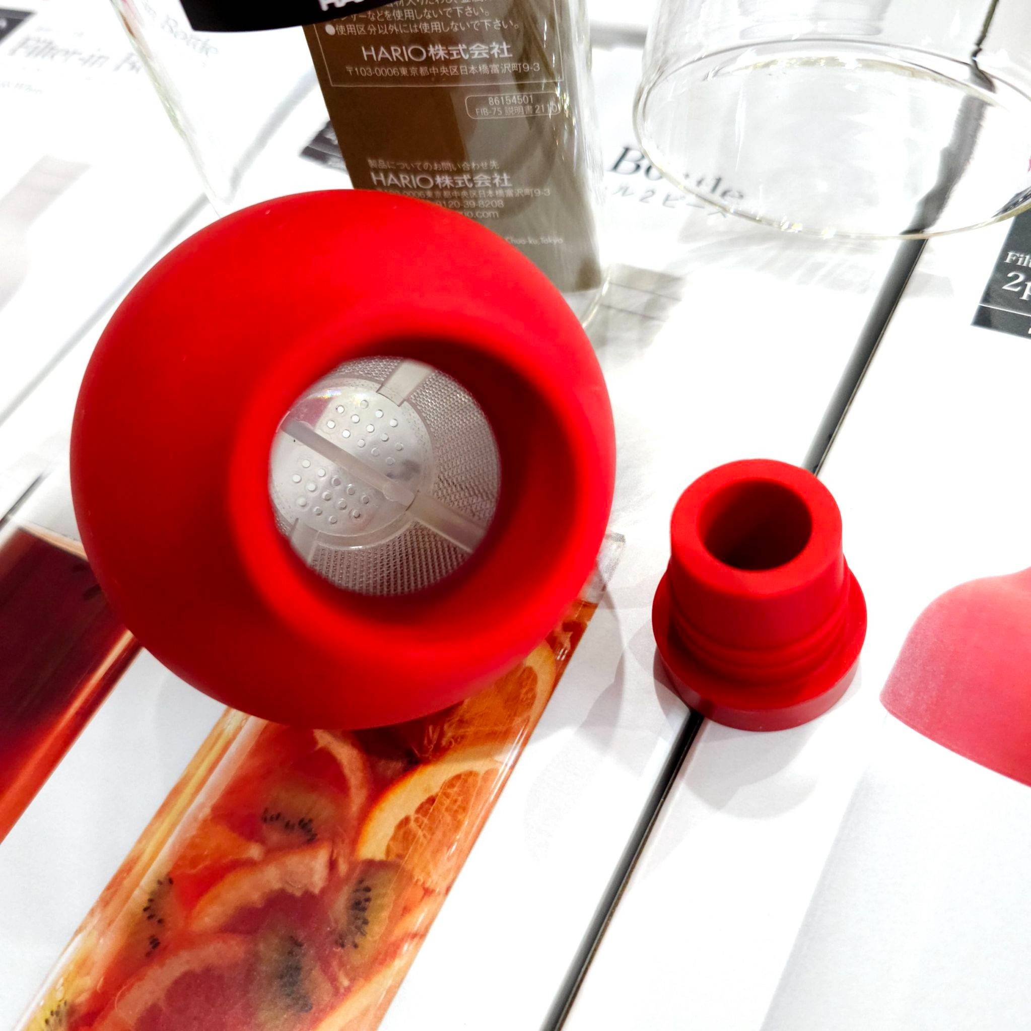 Hario “Filter-in-Tea Bottle” 750ml Cold Brew Tea Maker ขวดแก้วพร้อมตะแกรงด้านในฝา