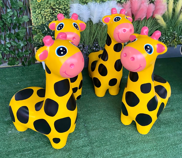รูปปั้นยีราฟแต่งสวน ตุ๊กตาแต่งสวน ตุ๊กตาแต่งรูปยีราฟ ตุ๊กตาแต่งสวนรูปยีราฟ set 4 ตัว สุดคุ้ม