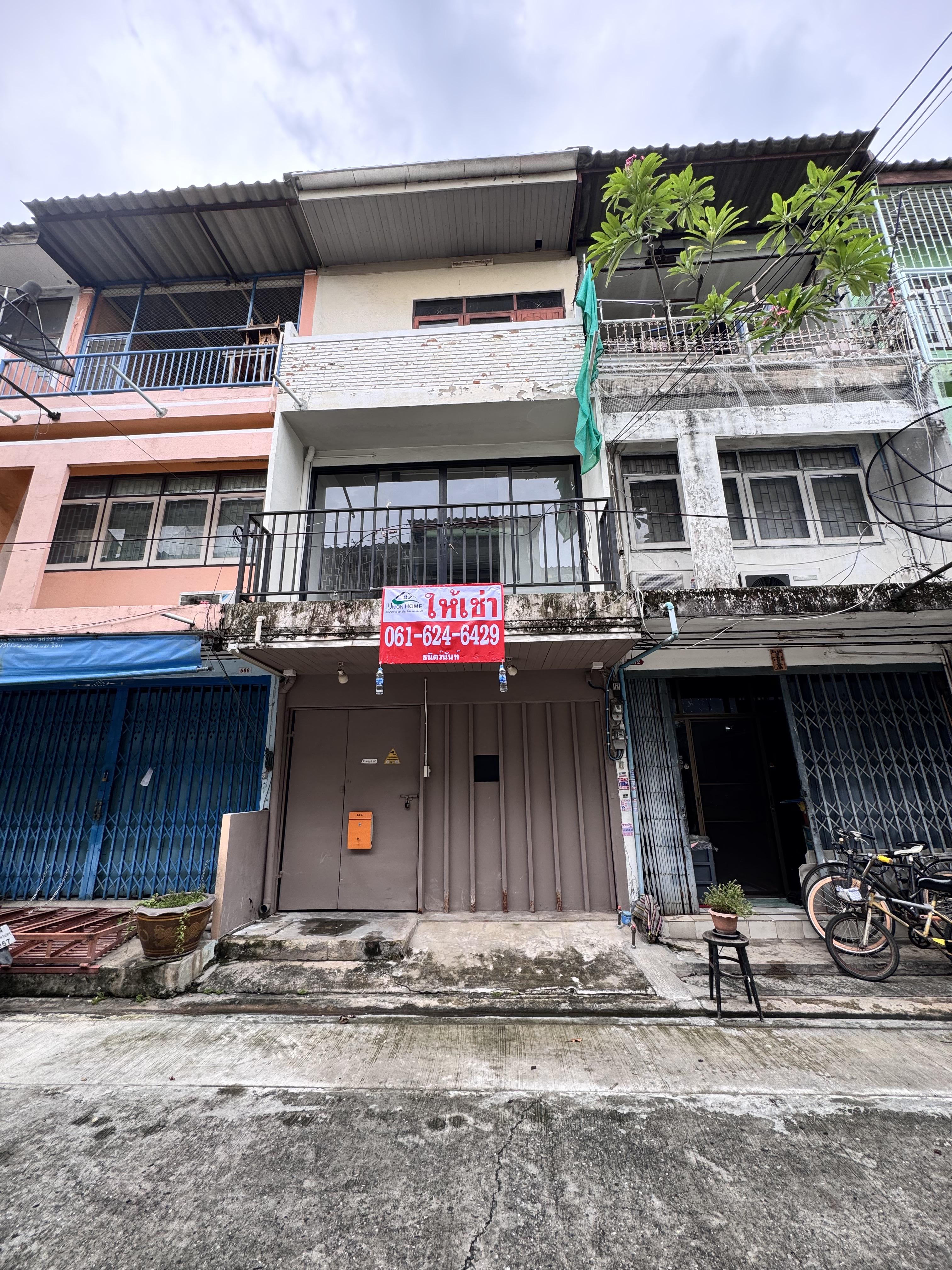 ให้เช่าอาคารพาณิชย์3ชั้น สุขุมวิท95 ใกล้BTSบางจาก (N.856)
