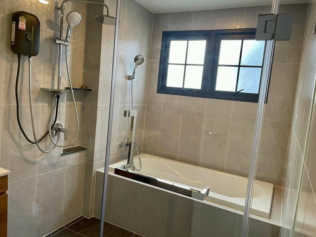 ให้เช่า - ขาย หมู่บ้านเซนโทร บางนา-กม 7 ถนนบัวนครินทร์ ตำบลบางแก้ว อำเภอบางพลี ทำเลดีมาก (N.1517)