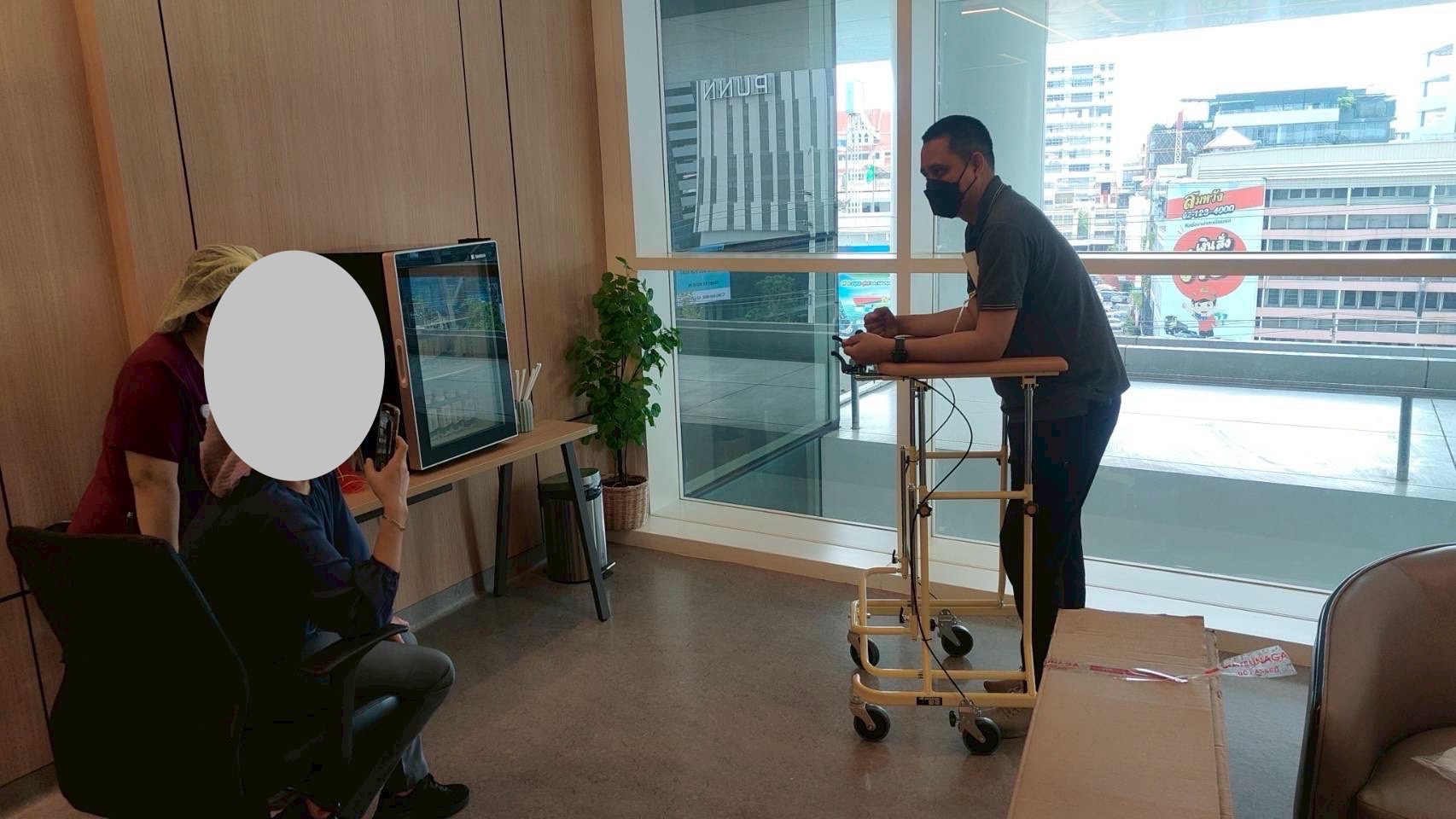 รถเข็นช่วยพยุงเดิน MATSUNAGA รุ่น SM40 แบบ 6 ล้อ พับได้ แบรนด์จากประเทศญี่ปุ่น (Japan Quality)