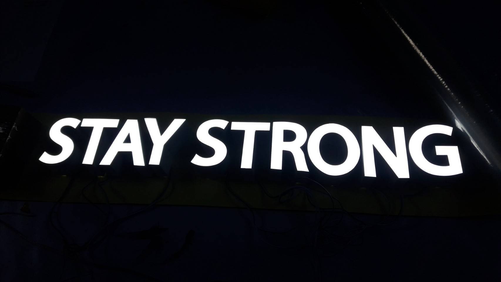 #ป้ายอักษรไฟออกหน้า