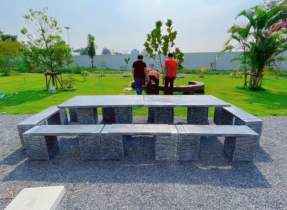 ชุดโต๊ะสนามโมเดิร์น 16 ที่นั่ง รุ่น Lhong pah Outdoor furniture เข้าได้กับบ้านทุกสไตล์ คุณภาพยืน 1